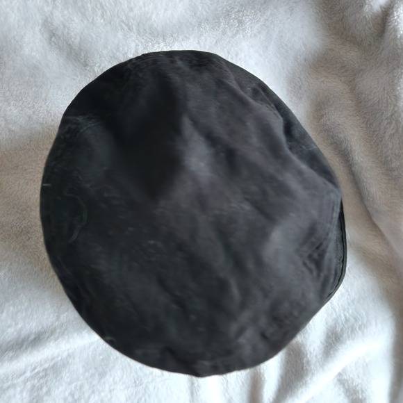 Porous Walker Mom Fart Bucket Hat Rainbow Black One Size - Picture 2 of 6